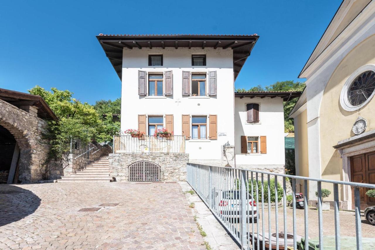 Appartamento Ania Vista Castello Tenno Luaran gambar