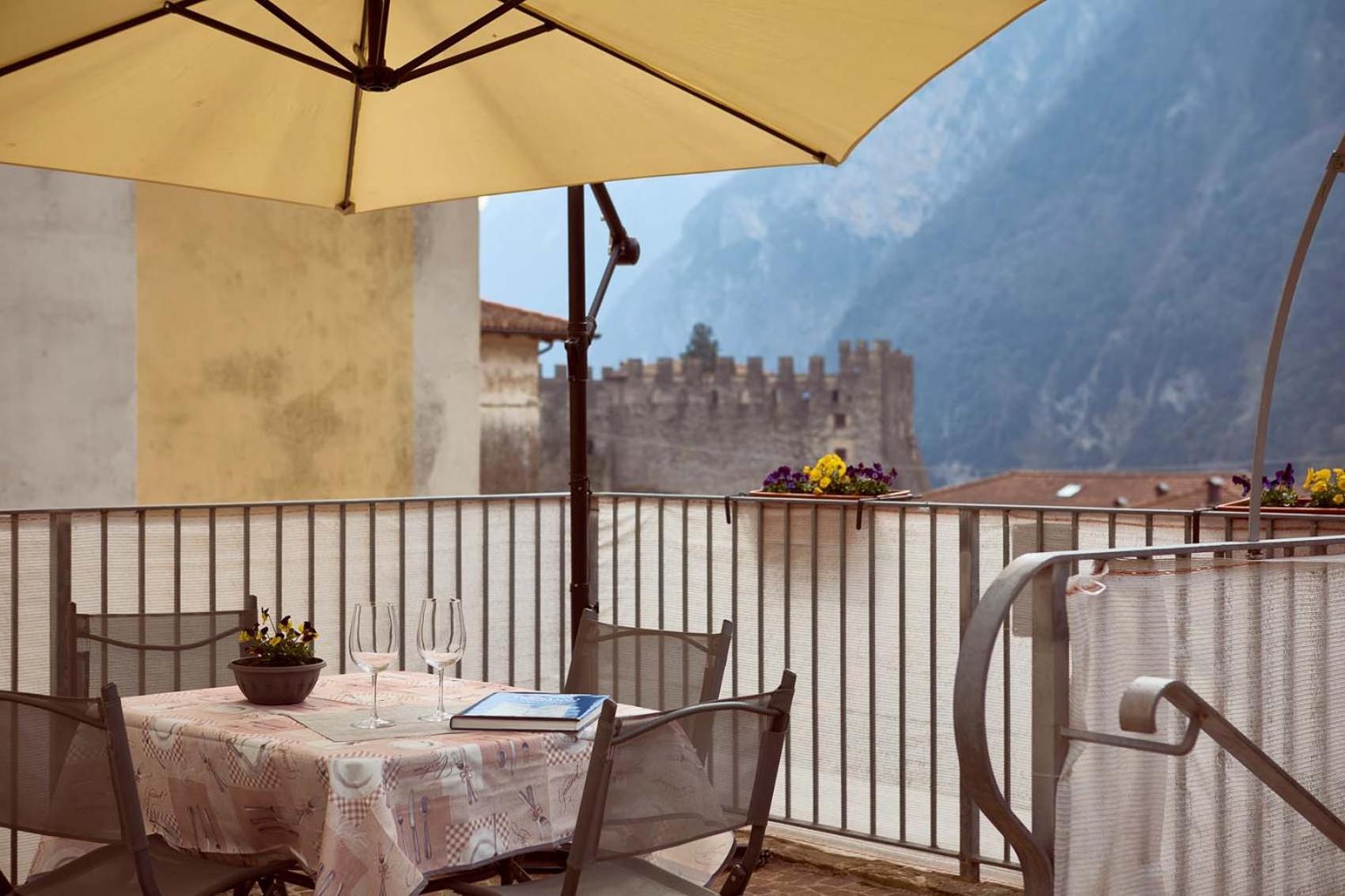 Appartamento Ania Vista Castello Tenno Luaran gambar