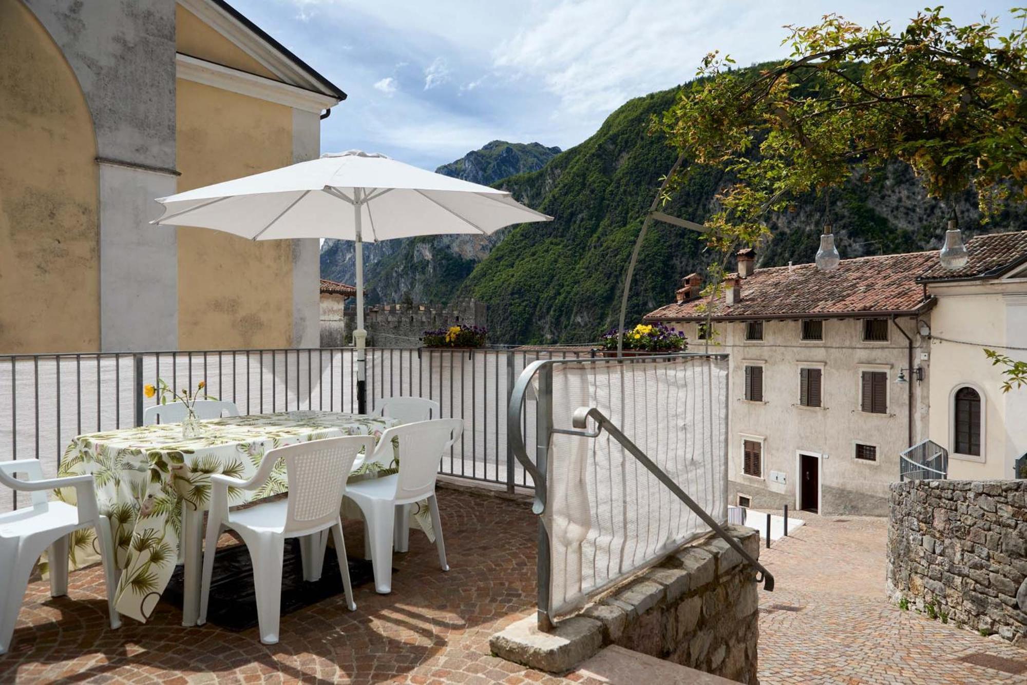Appartamento Ania Vista Castello Tenno Luaran gambar